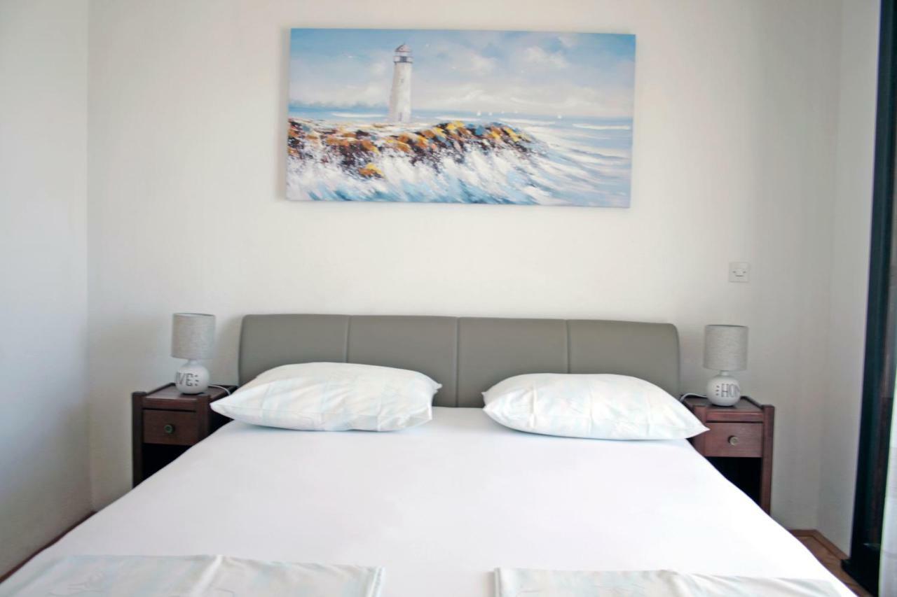Apartments Villa Zvonimir Слатине Екстериор снимка